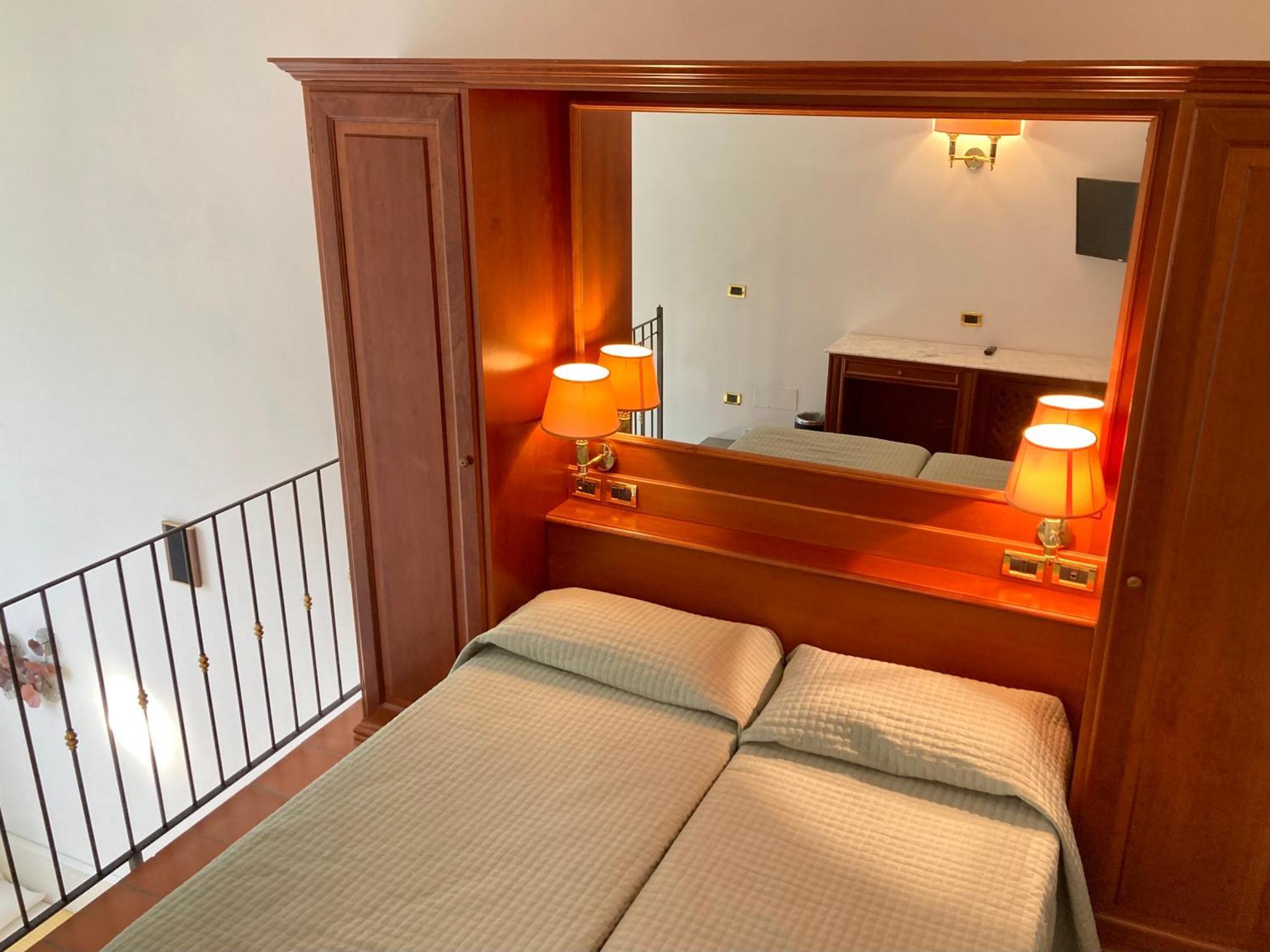 Hotel Fantastic Garden - Firenze Nord 4*