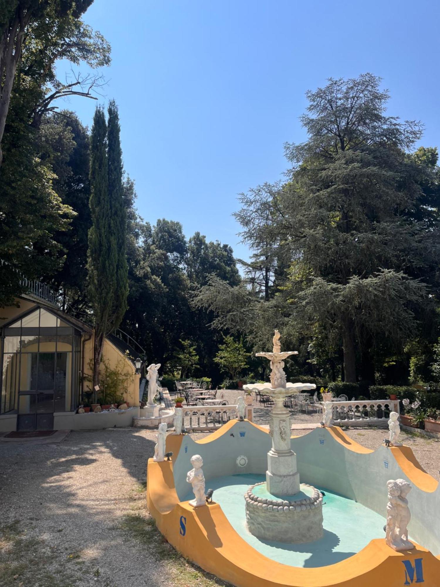Fantastic Garden - Firenze Nord Hotel 4*